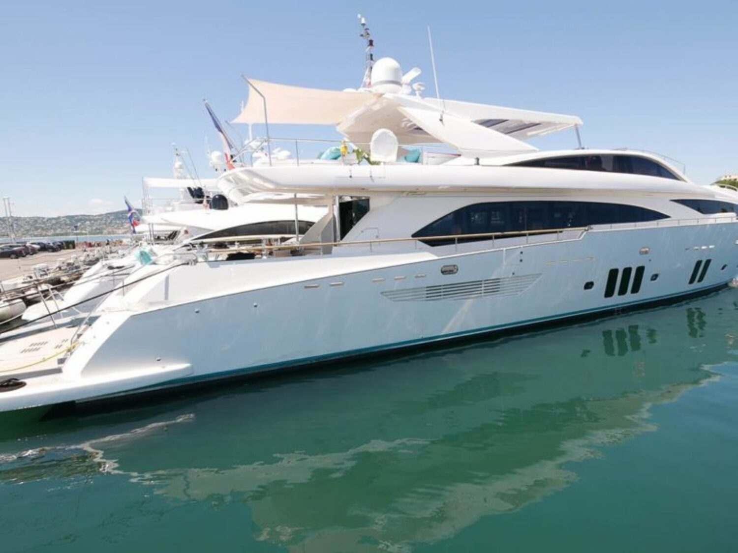 ASCENSION-Yacht-14-1024x576
