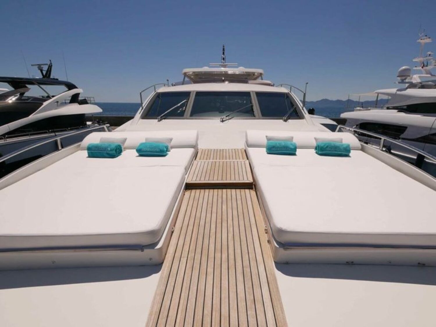 ASCENSION-Yacht-16-1024x576