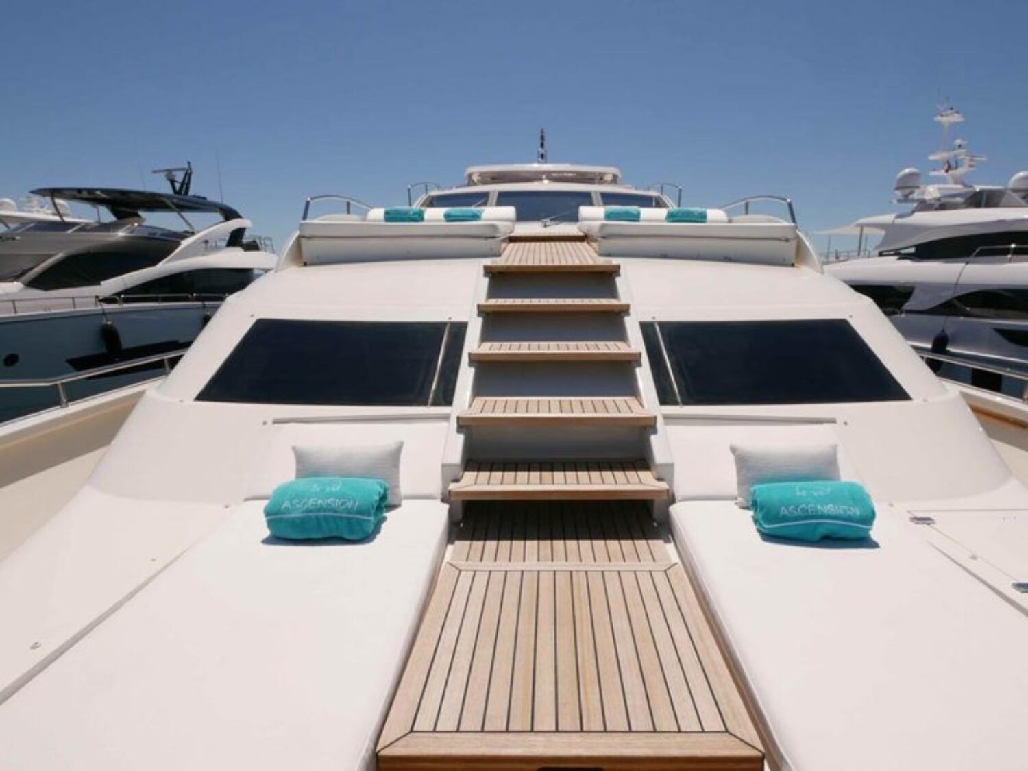 ASCENSION-Yacht-17-1024x576