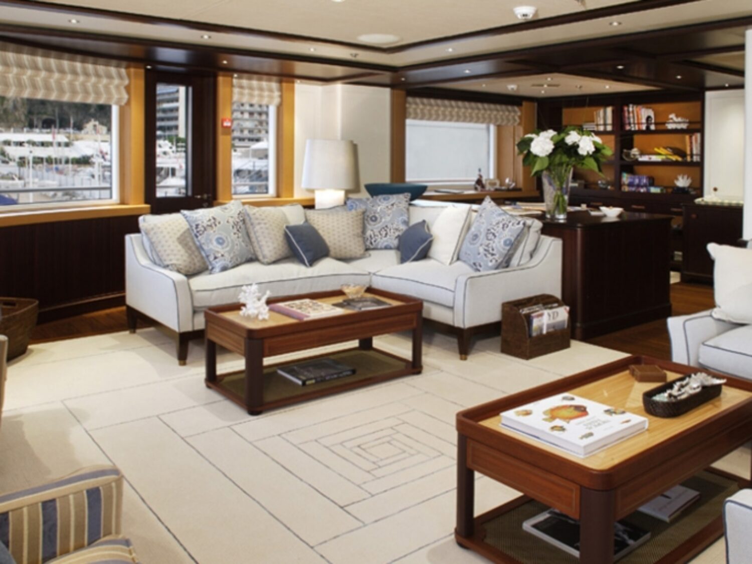 Baton-Rouge_yacht_by_Yachting-Concept__0007-1024x512
