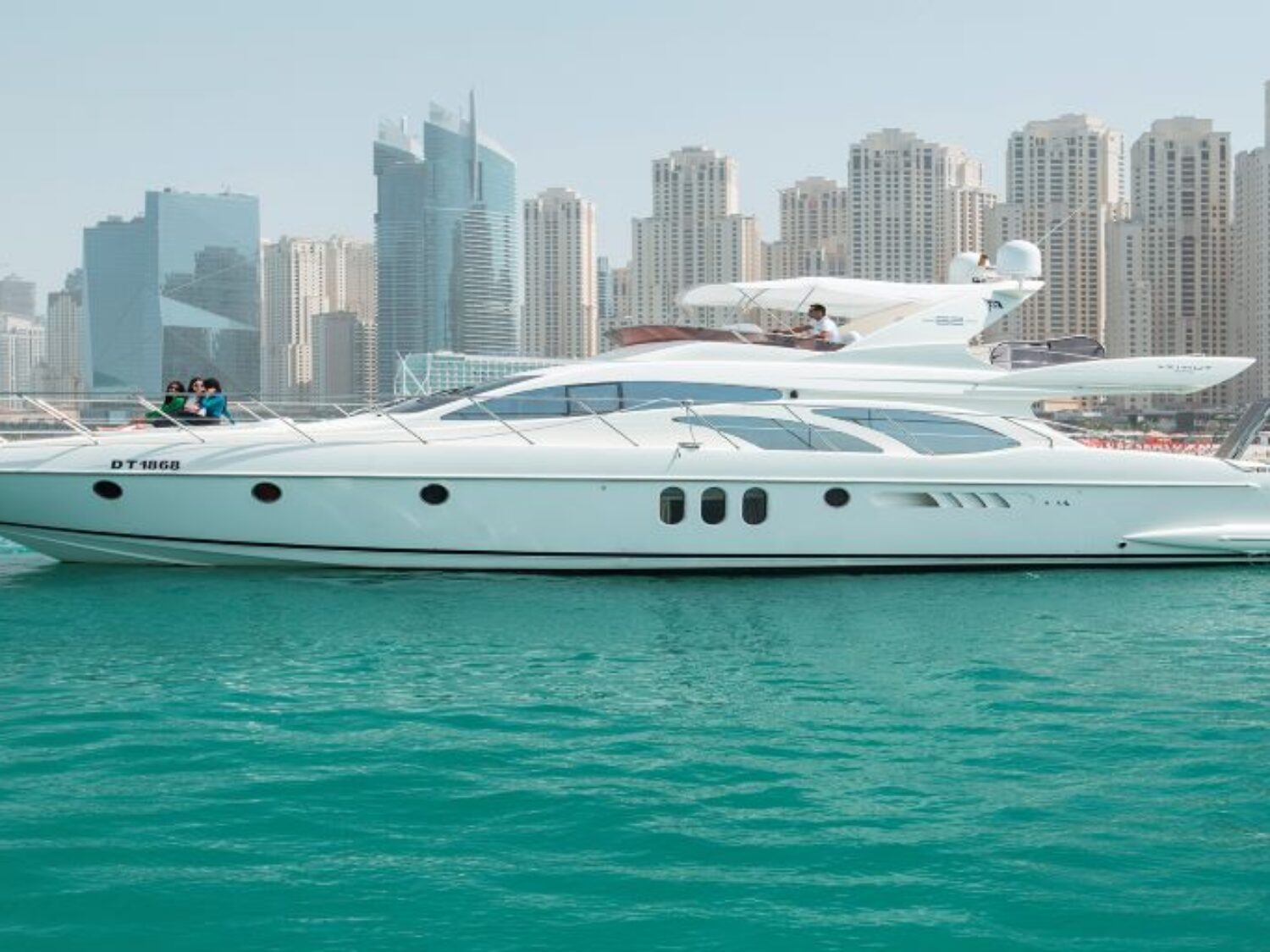 Freedom 2 yacht charter 1