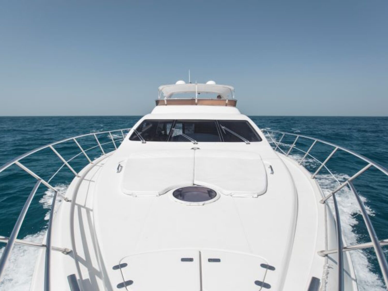 Freedom 2 yacht charter 6