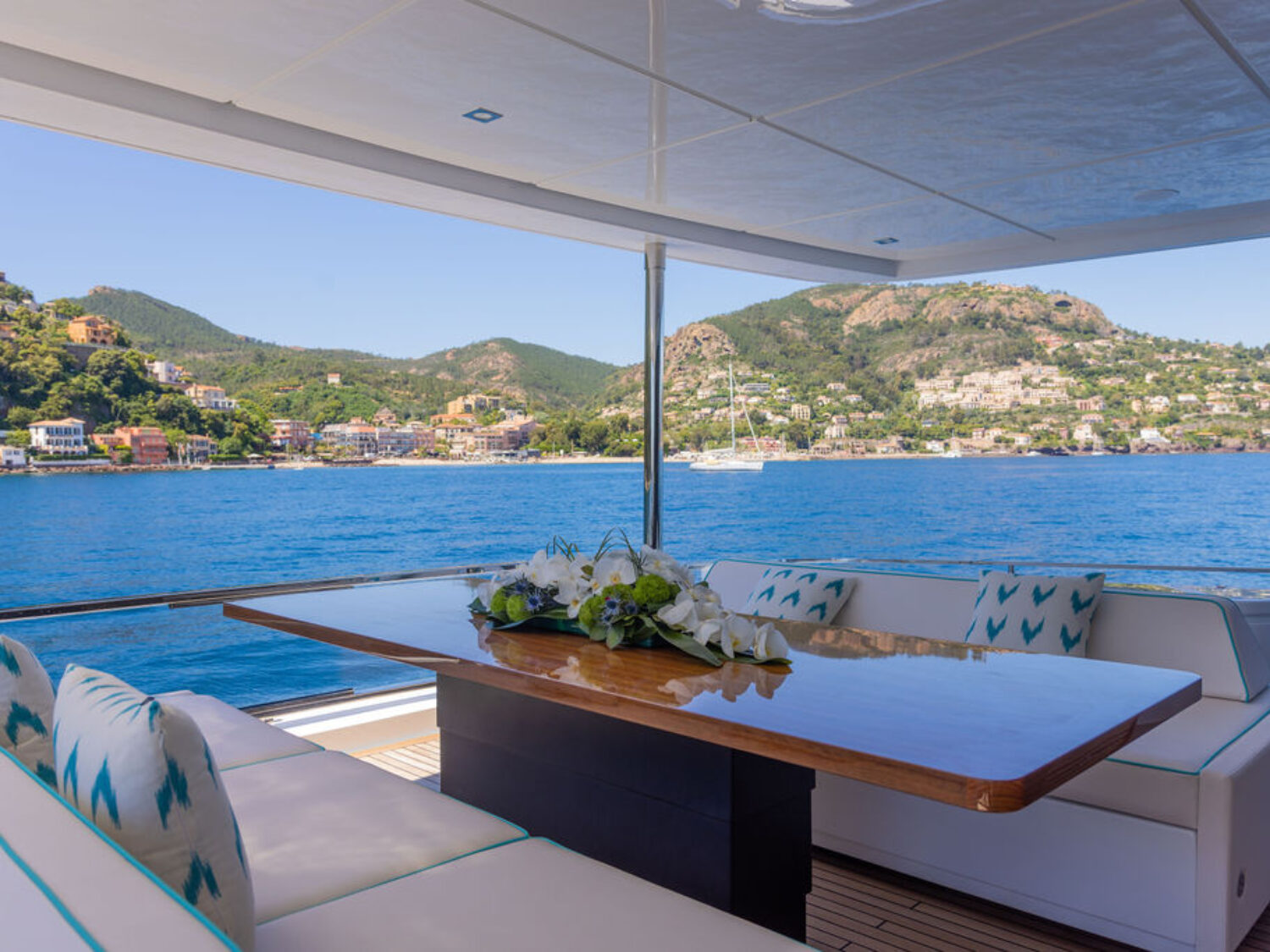 G yacht charter 4