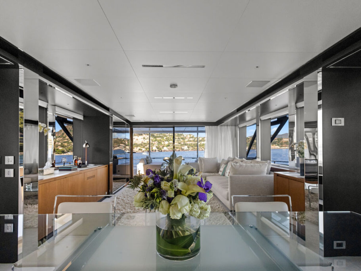G yacht charter 8