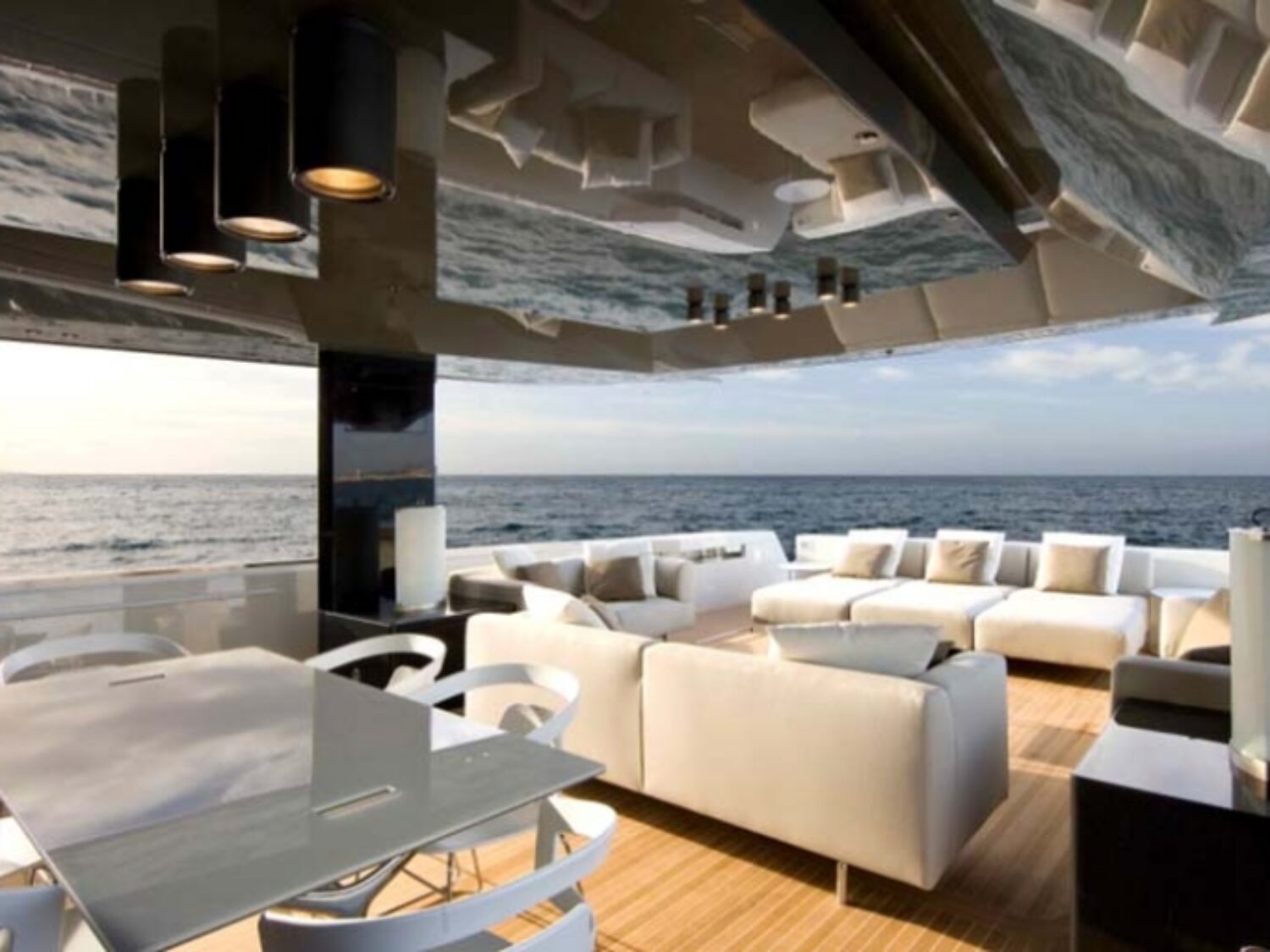 Good-Life_yacht_by_Yachting-Concept__0001_02-1024x512