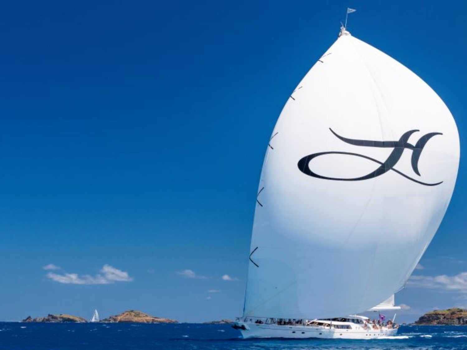 HYPERION yacht charter 11