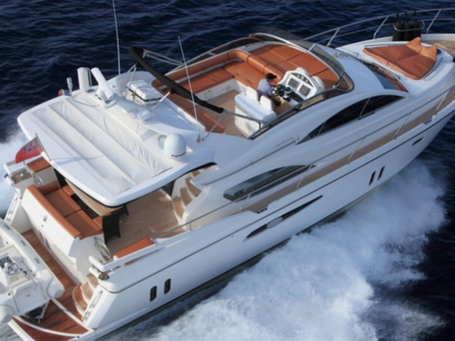 Harvest-Moon_yacht_by_Yachting-Concept__0000_01-1024x512