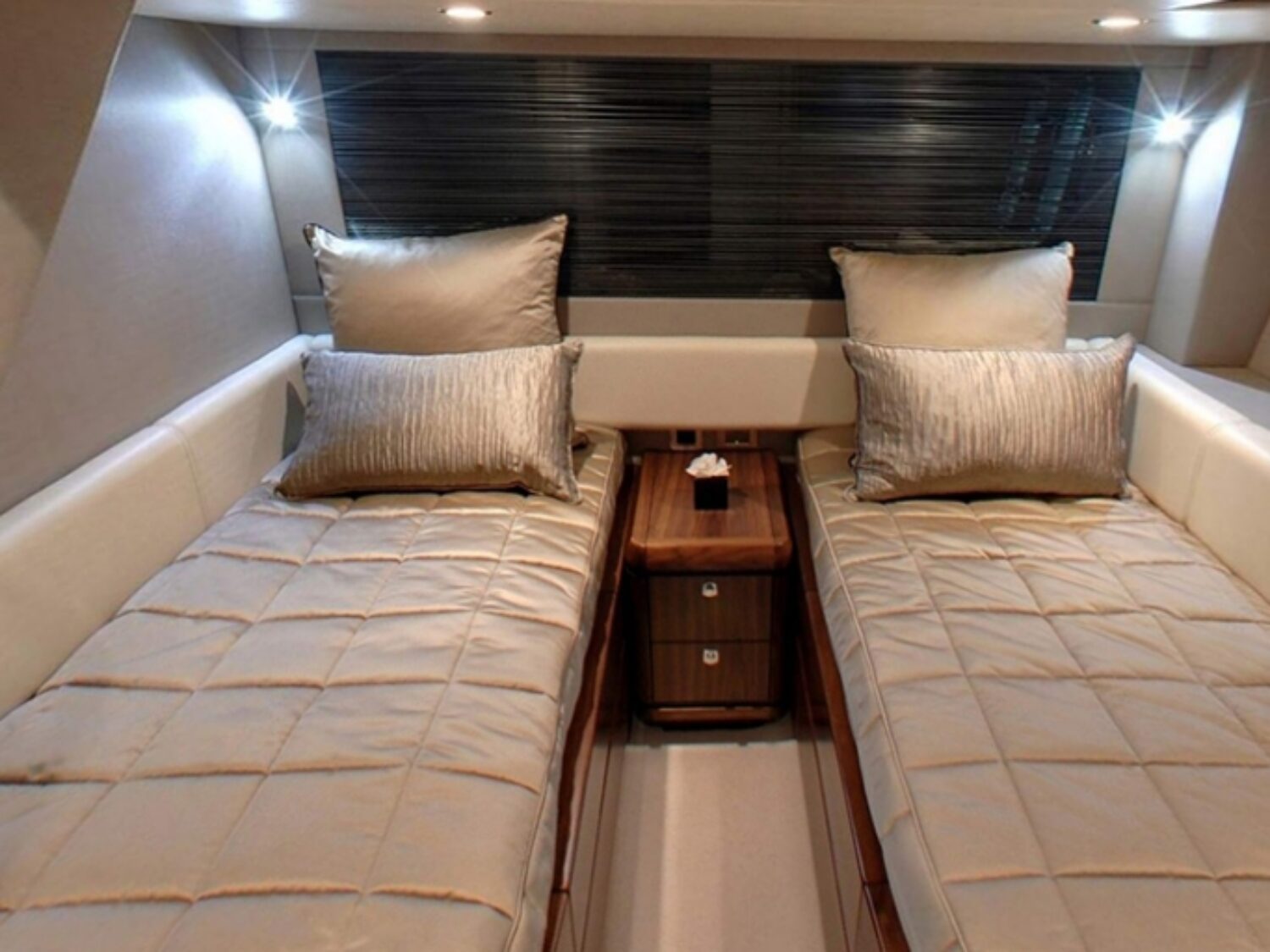 Harvest-Moon_yacht_by_Yachting-Concept__0007_08-1024x512