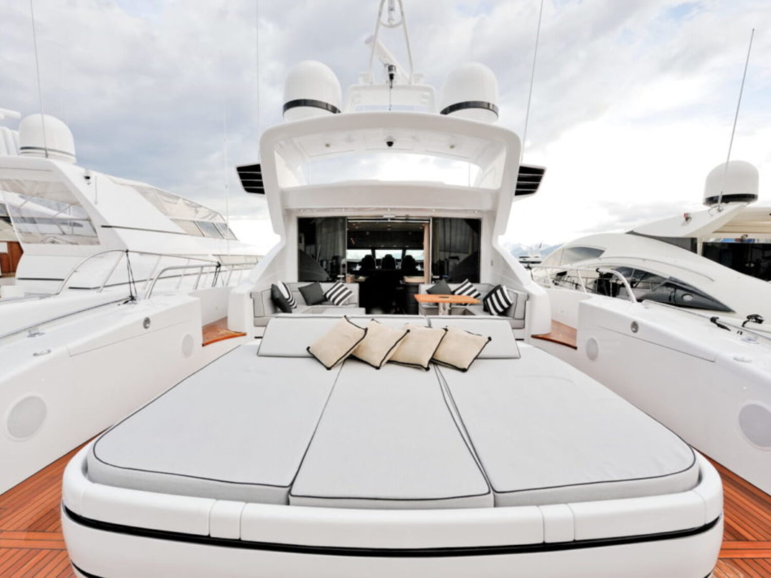 Kawai yacht charter 15