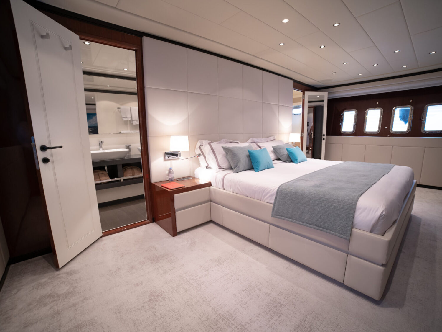 Lady B yacht charter 117