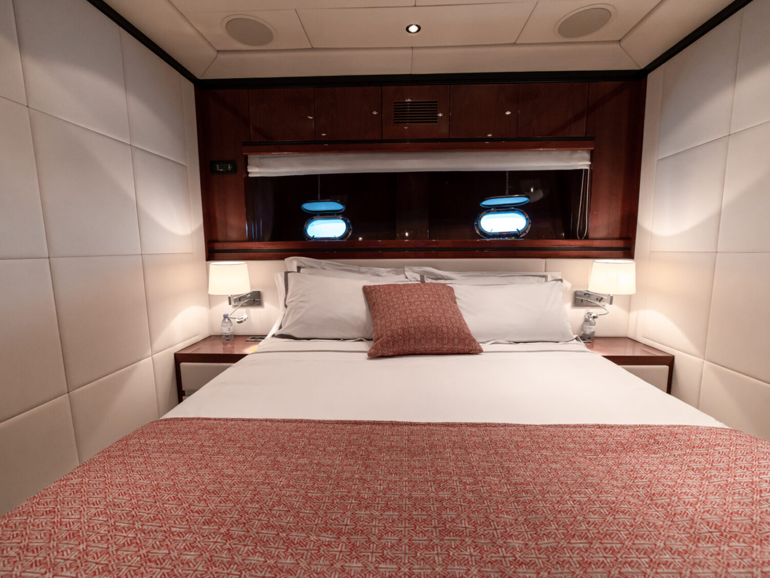 Lady B yacht charter 120