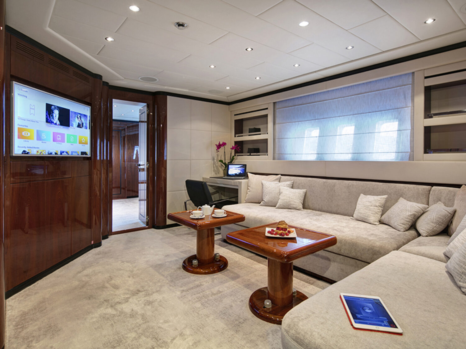 Lady B yacht charter 134