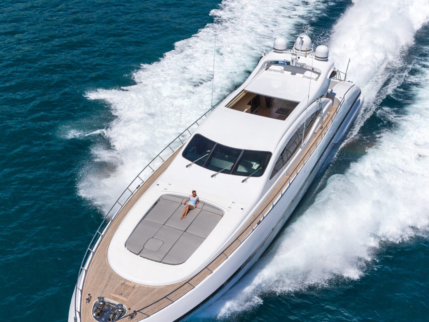 Lady B yacht charter 32
