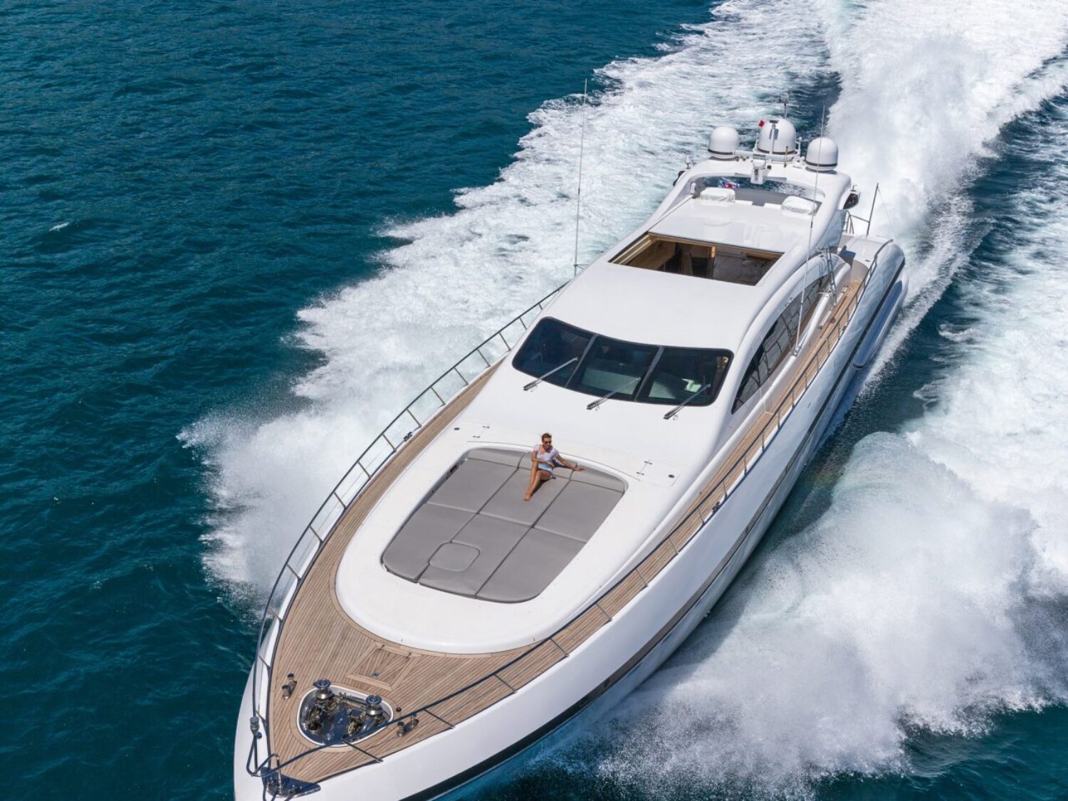 Lady B yacht charter 33