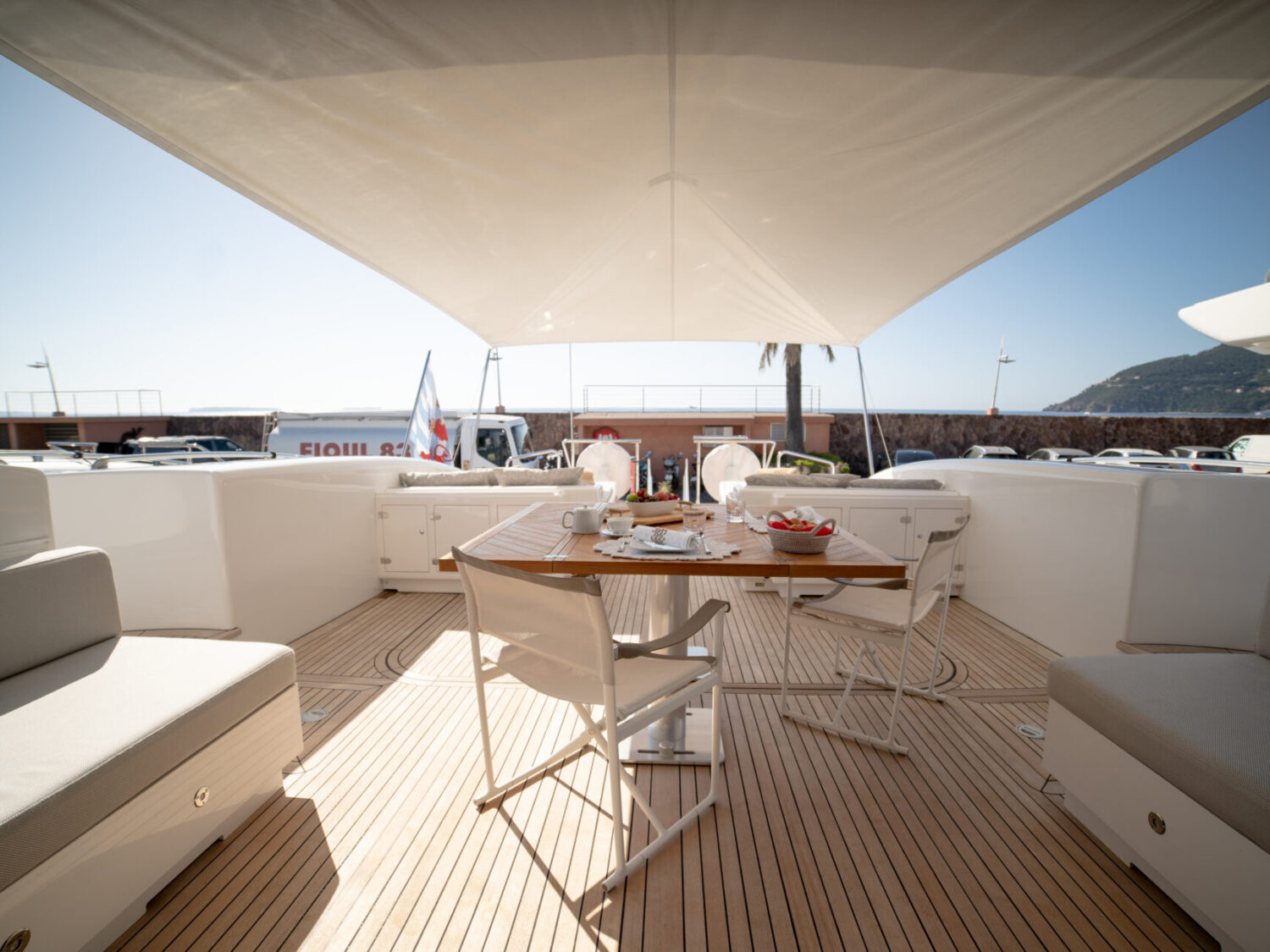 Lady B yacht charter 62