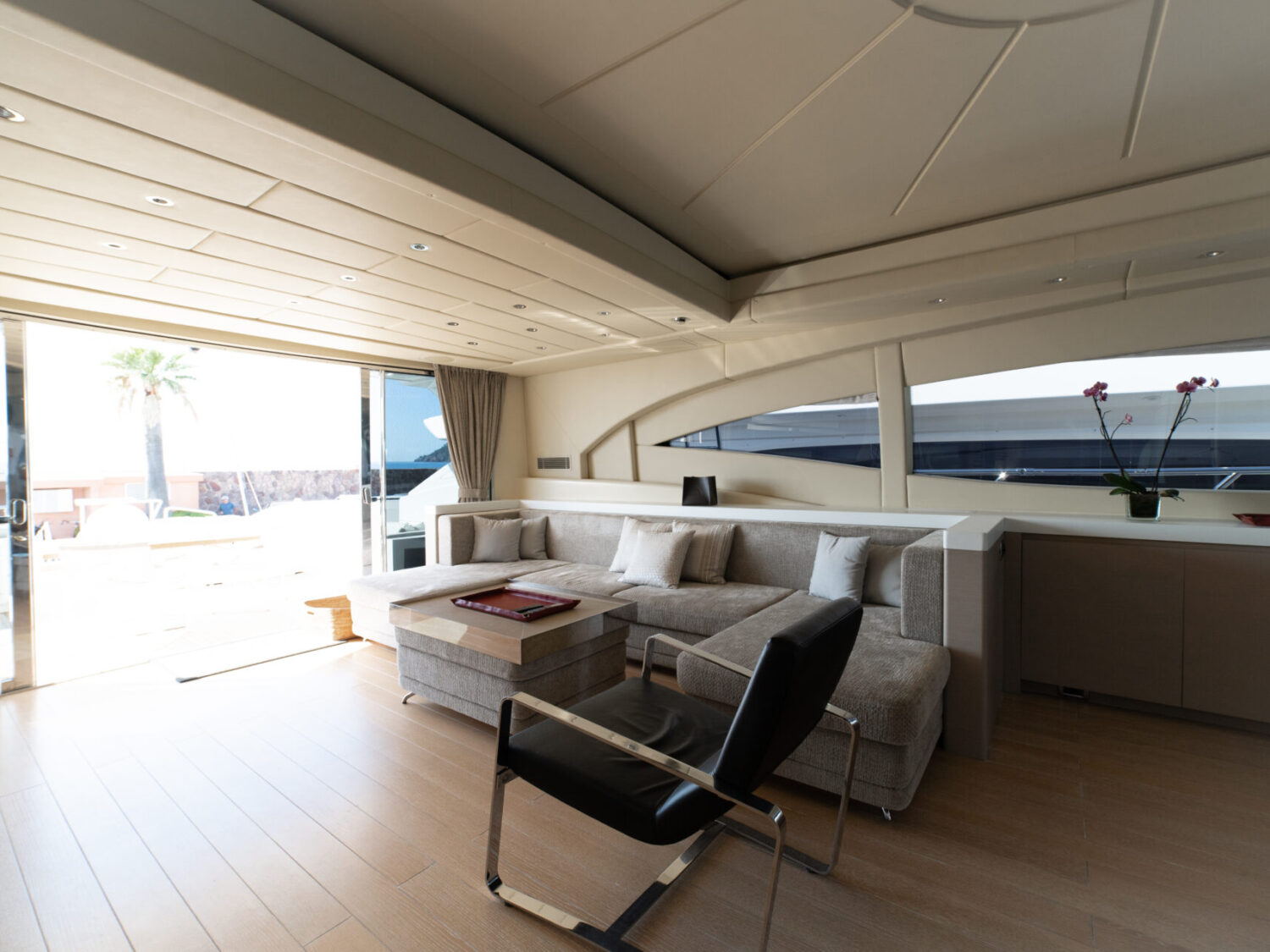 Lady B yacht charter 75
