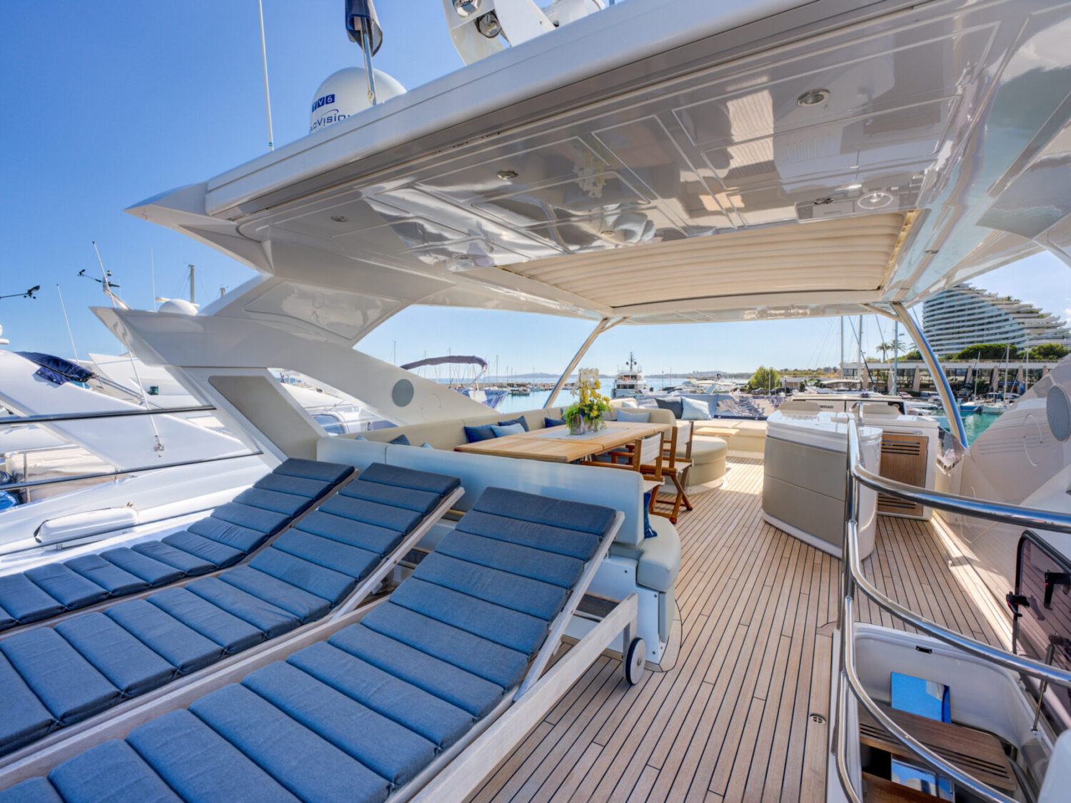 Mikel Angelo yacht charter 17