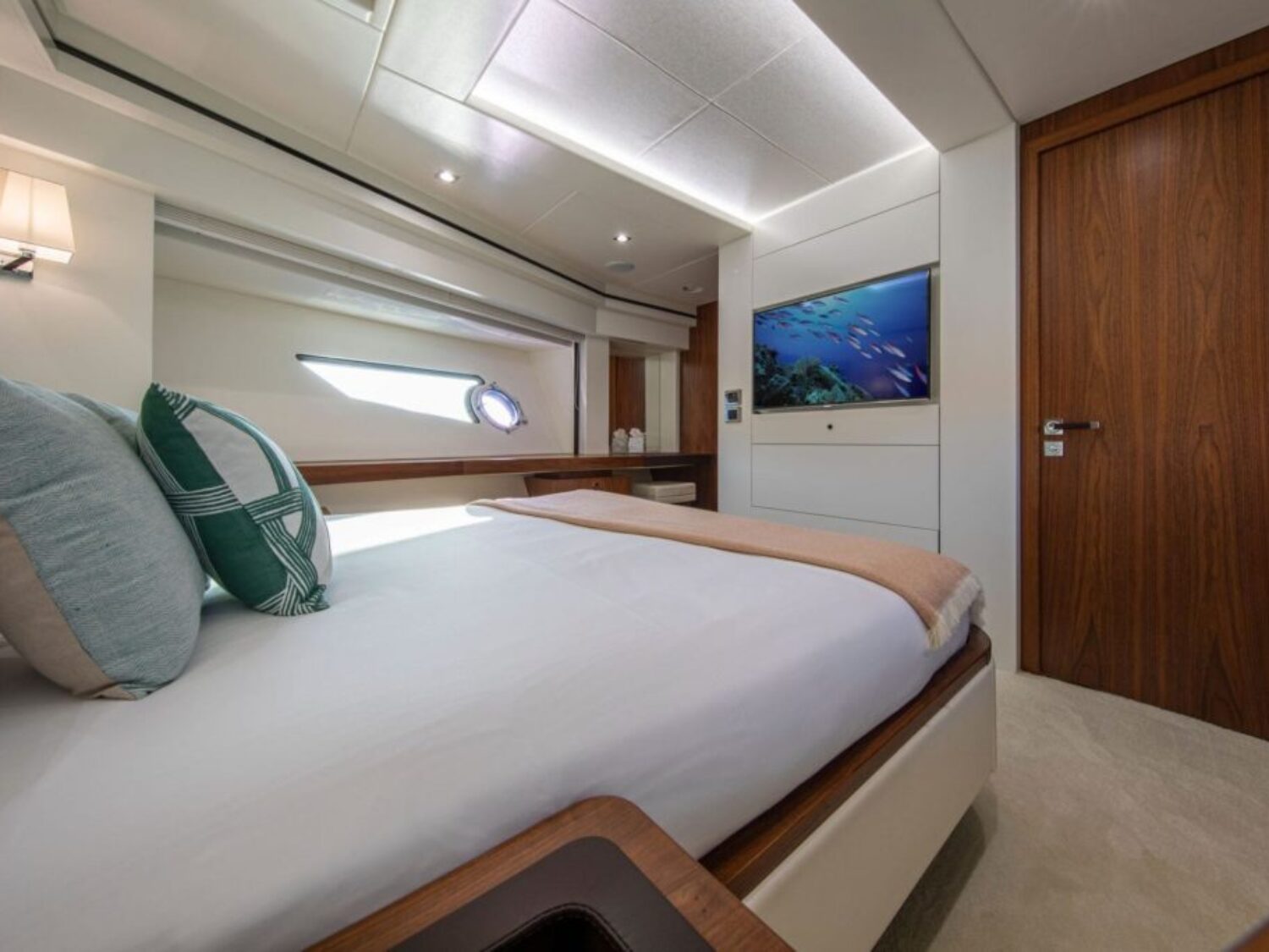 Motor-Yacht-Rush-X-for-charter-in-Mallorca-VIP-cabin-tv-view-1024x683