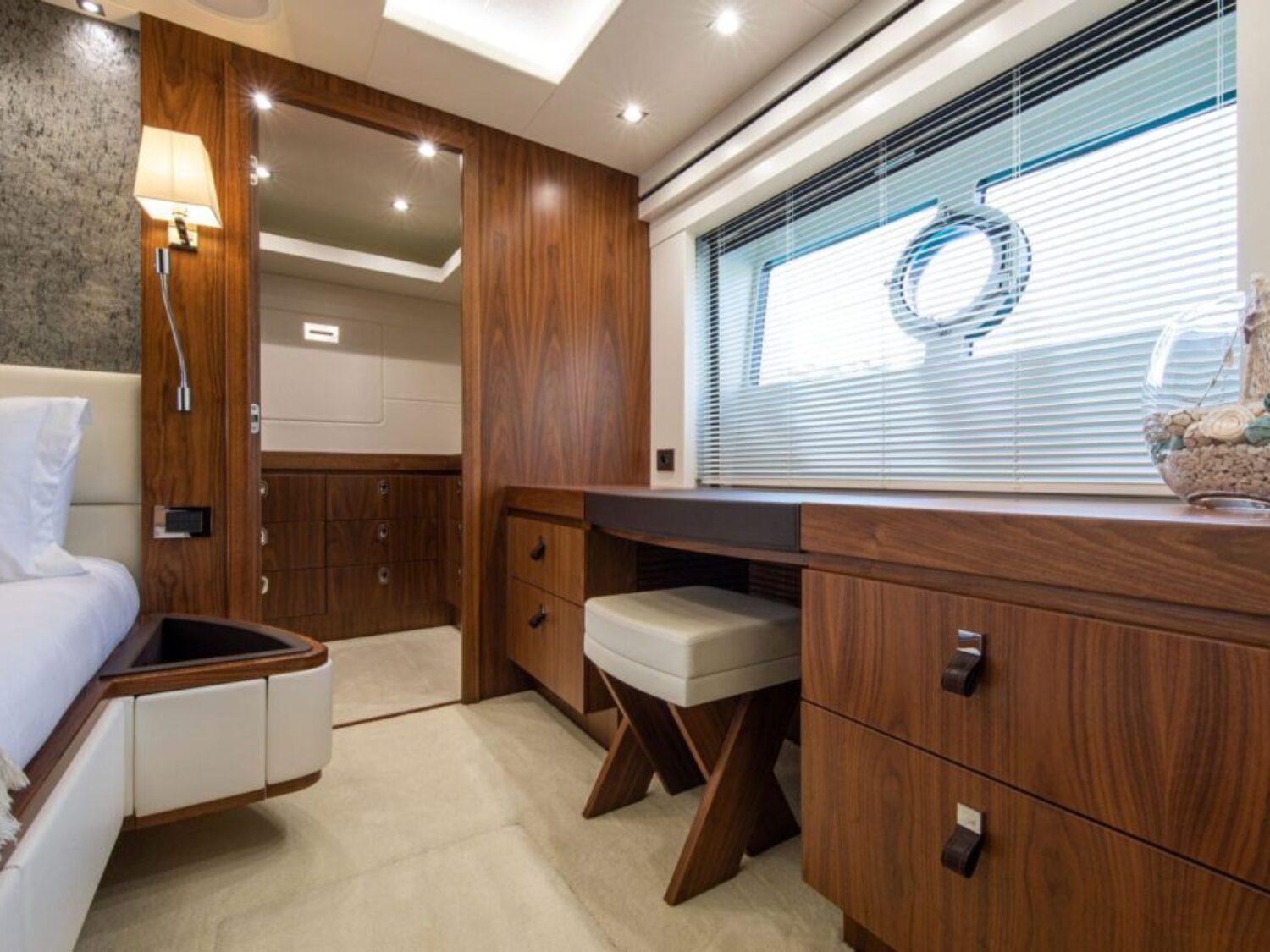 Motor-Yacht-Rush-X-for-charter-in-Mallorca-vanity-desk-and-walk-in-closet-in-master-cabin-1024x683