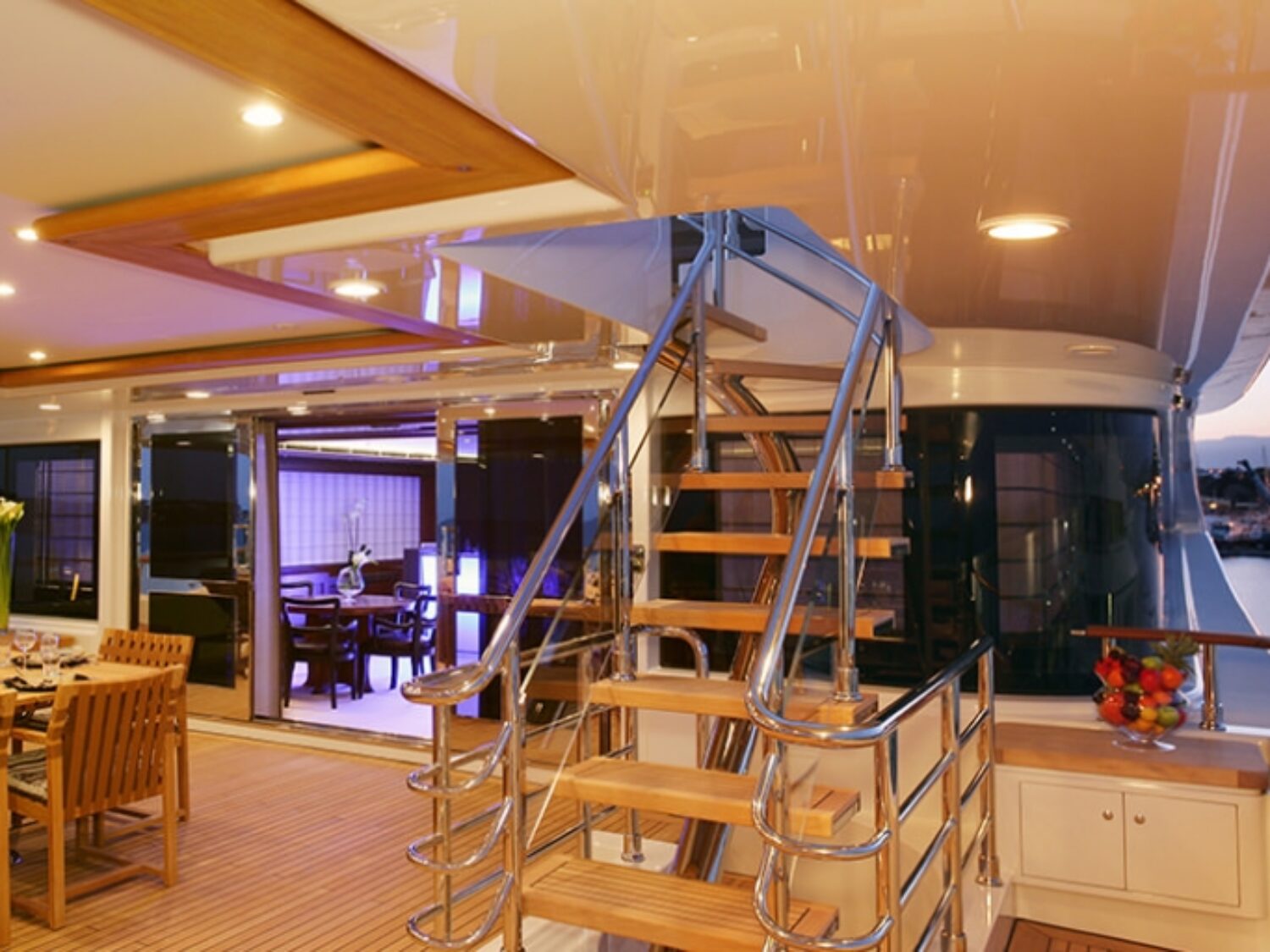 My-Maraya_yacht_by_Yachting-Concept__0002_3-1024x512