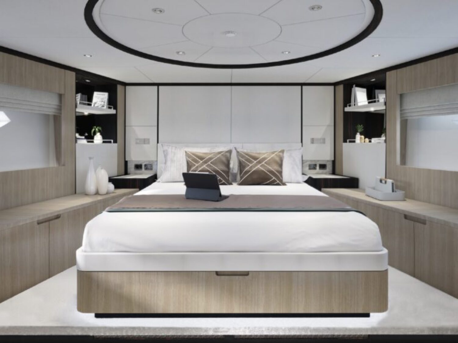 Olivia yacht charter -2022-09-15-at-14.30.15-1024x578