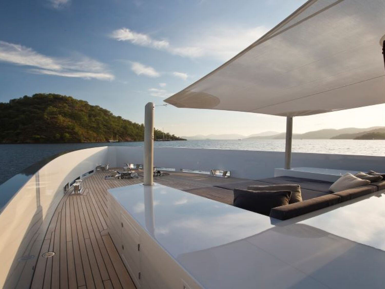 Only Now yacht charter 18