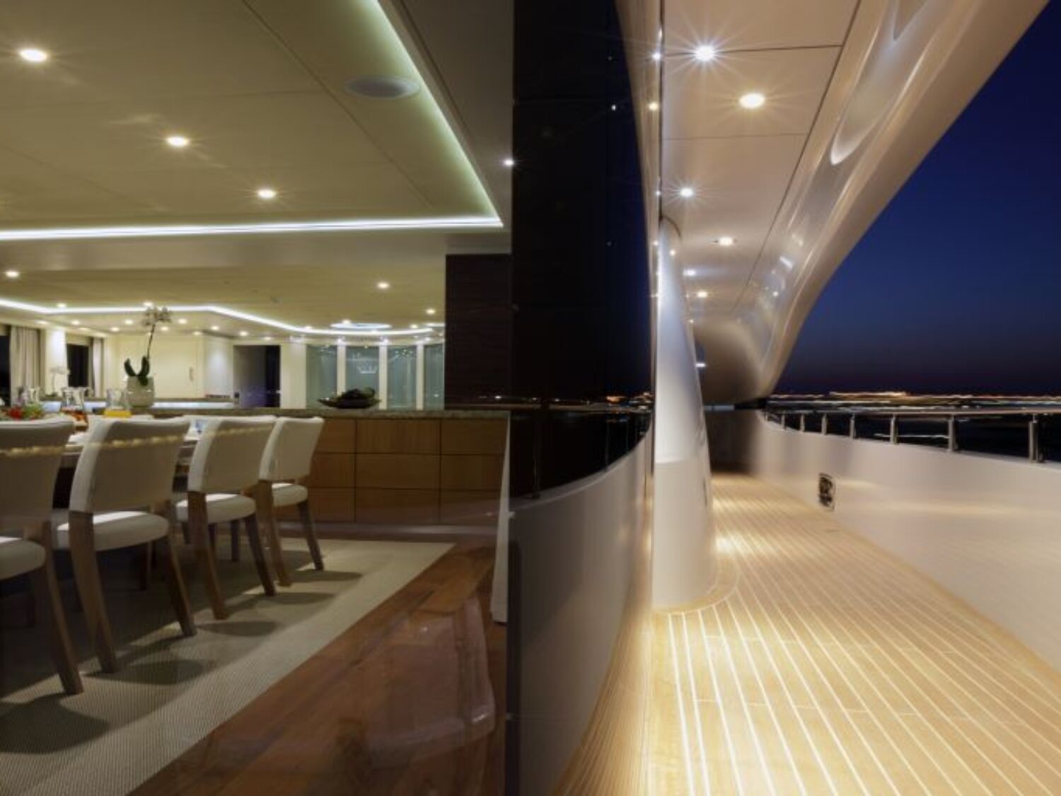 QUARANTA yacht charter 18