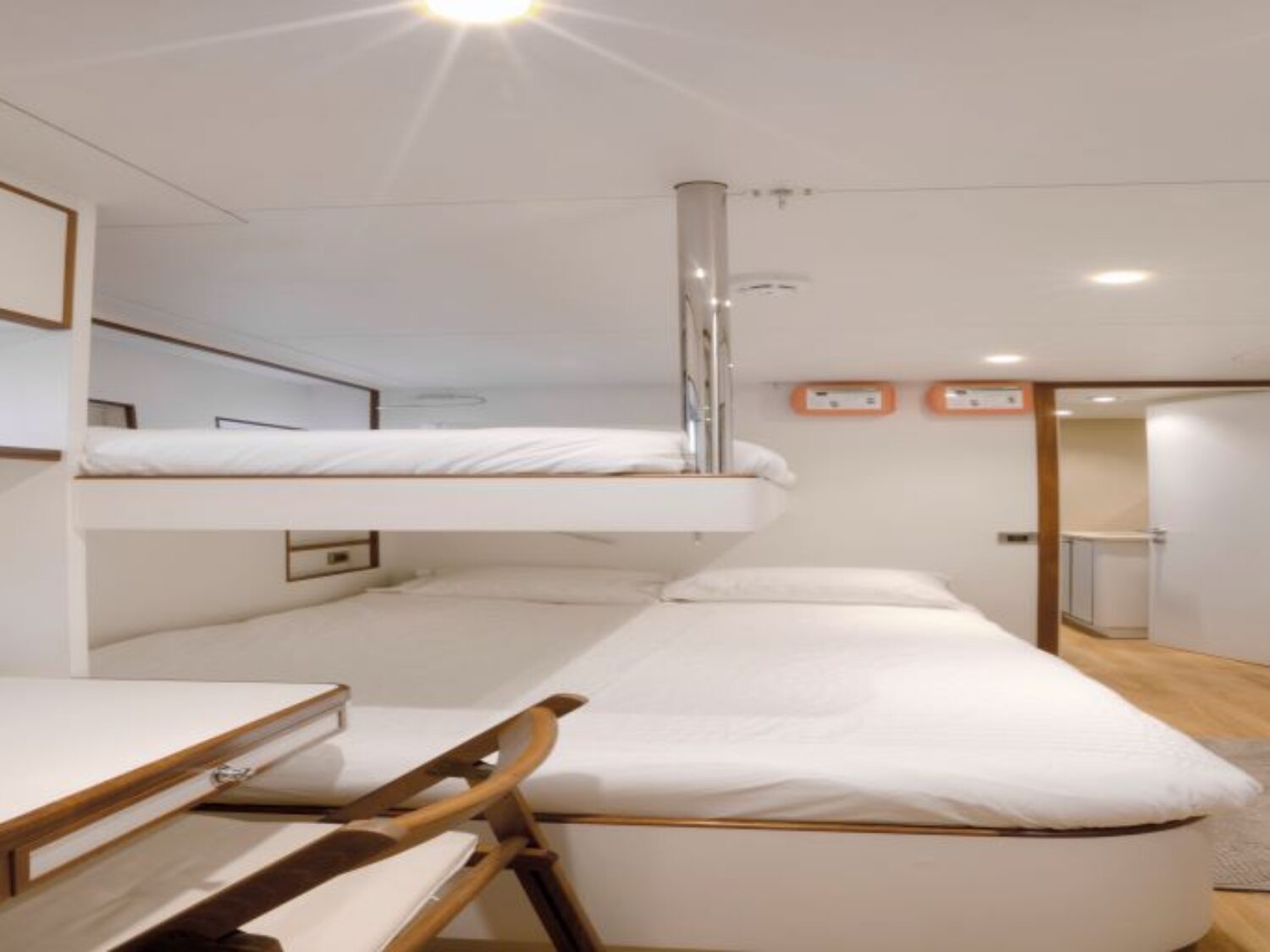 QUARANTA yacht charter 7