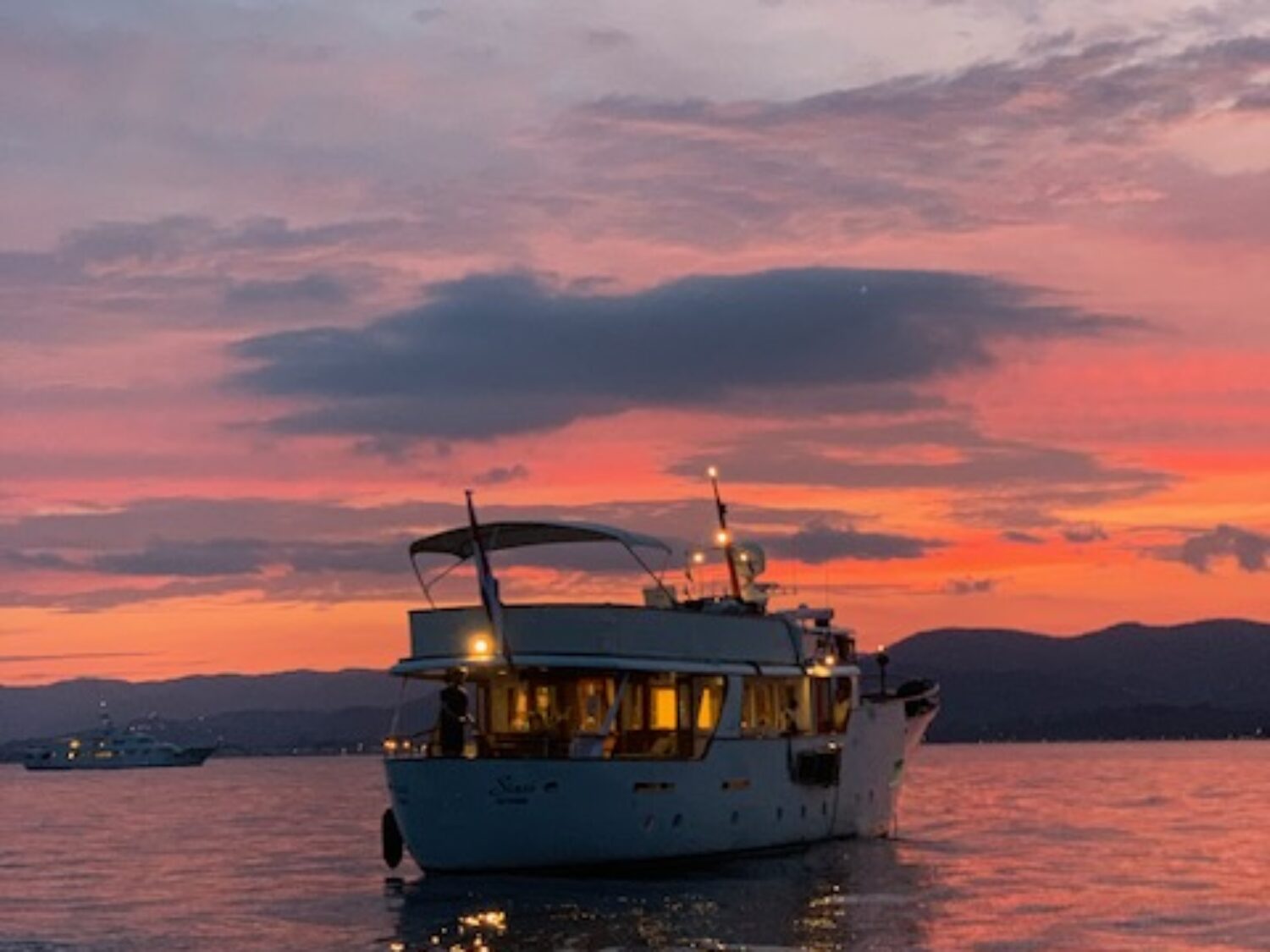 SISSI yacht charter 1