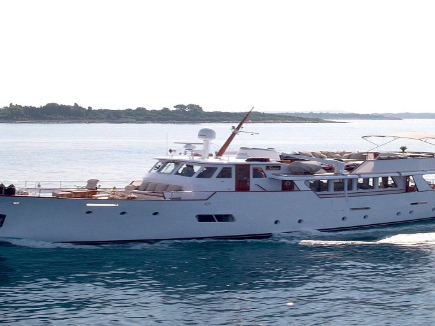 SISSI yacht charter 14