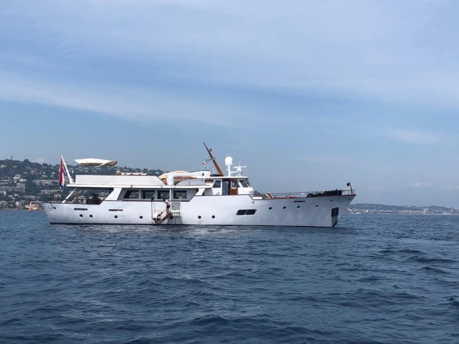SISSI yacht charter 24