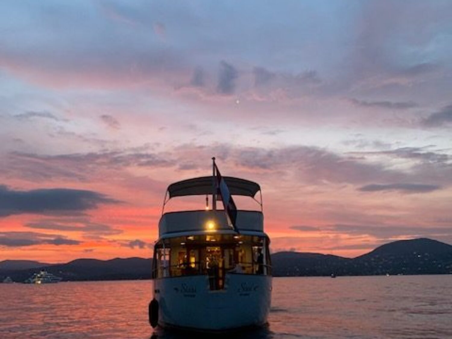 SISSI yacht charter 3