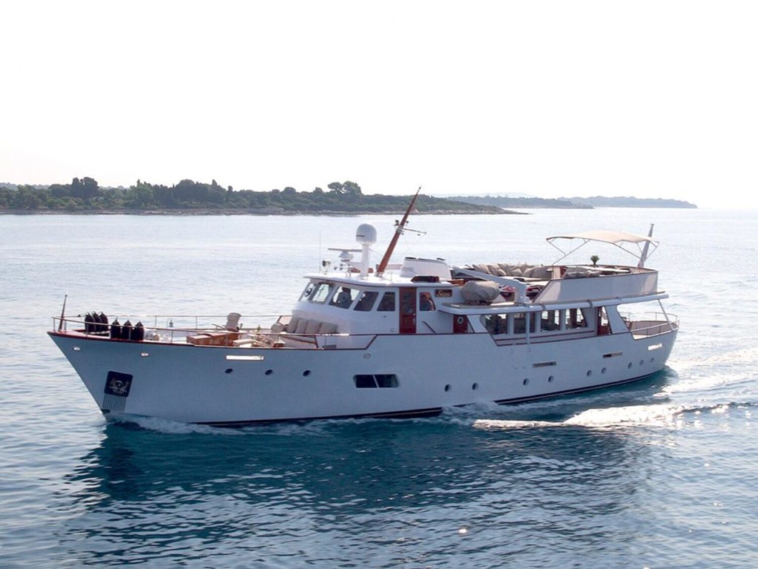 SISSI yacht charter 42