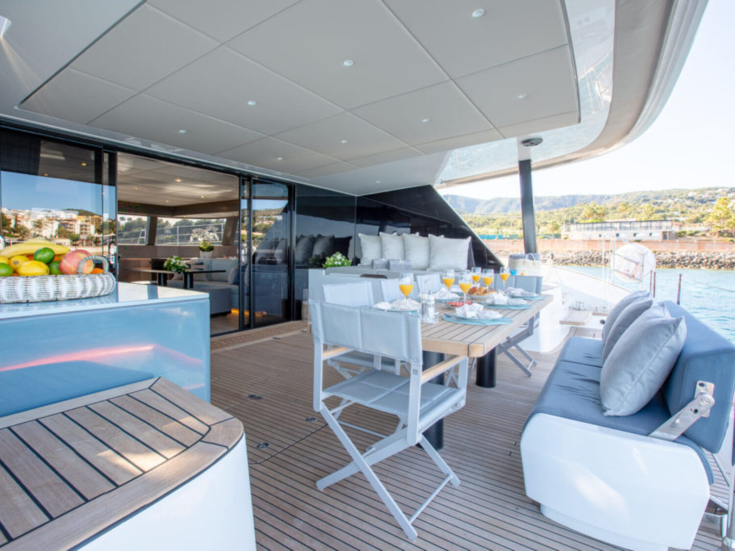 Sunreef-Catamaran-Sunbreeze-for-charter-in-Mallorca-27-1024x683