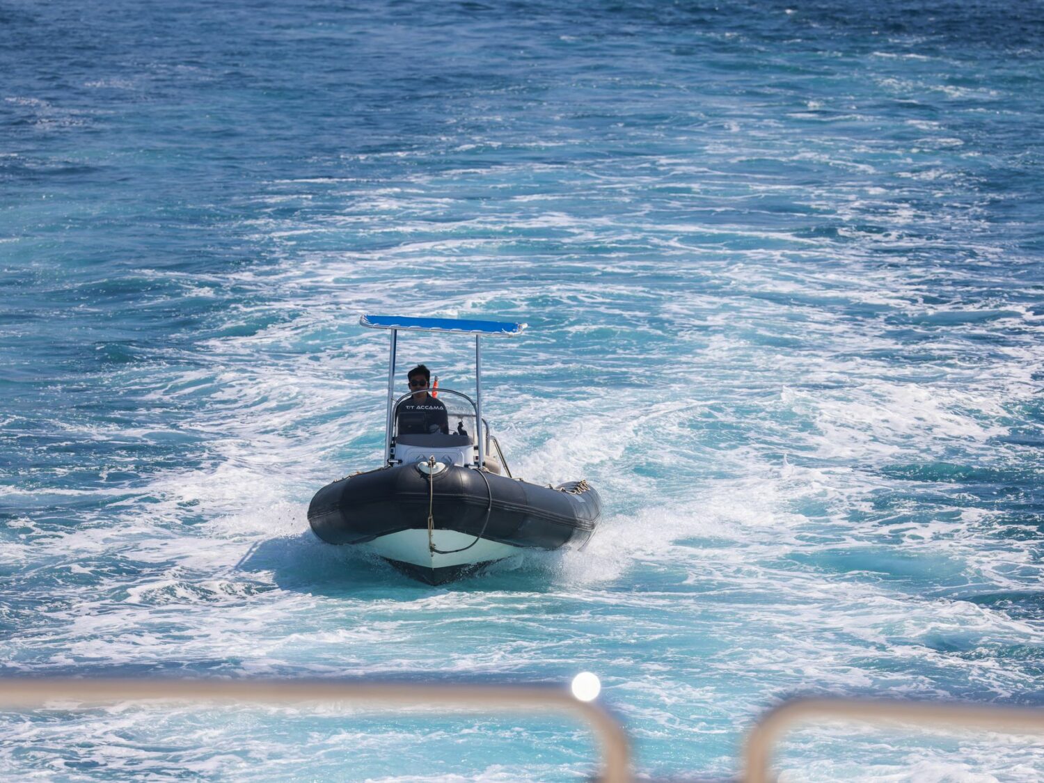 Yacht-charter- ACCAMA DELTA-02