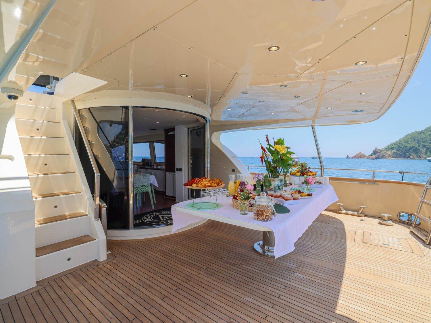 Yacht-charter- ACCAMA DELTA-26