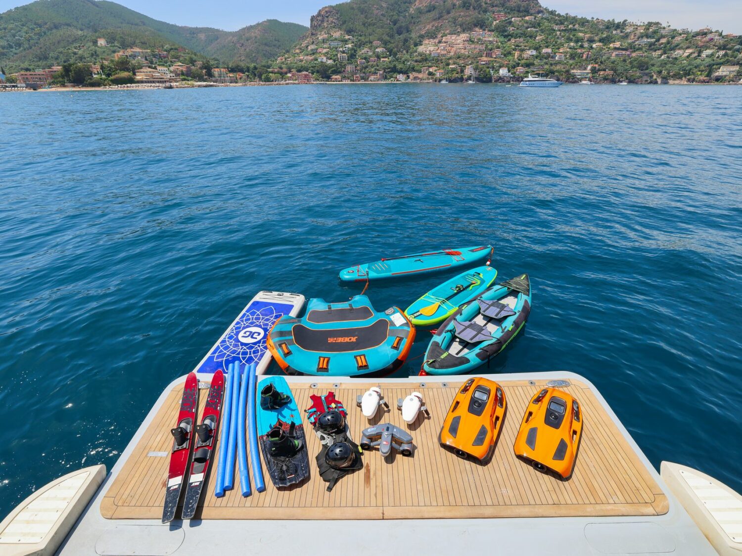 Yacht-charter- ACCAMA DELTA-42