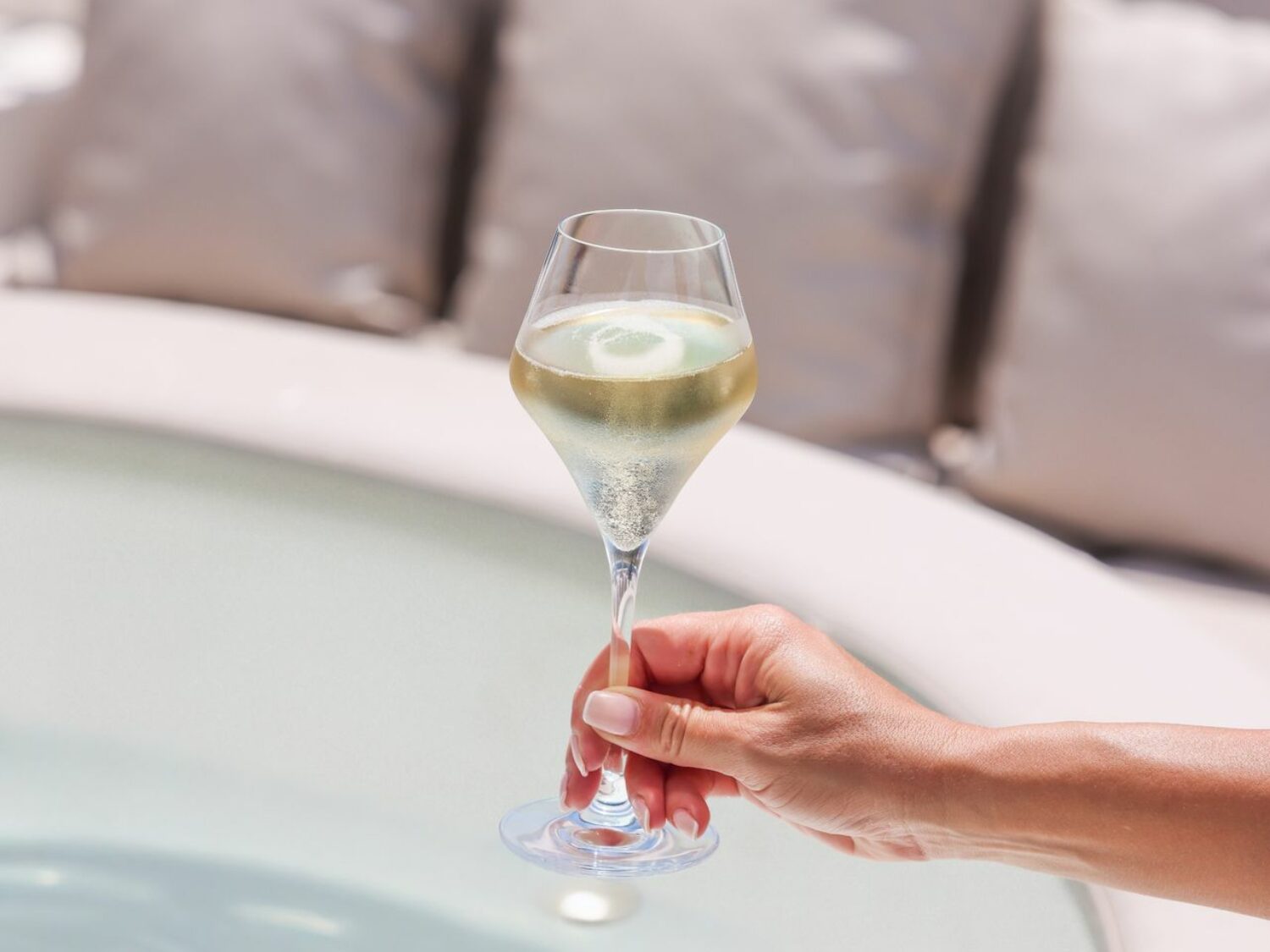 Yacht-charter- ACCAMA DELTA-53