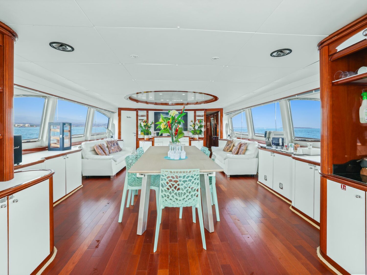 Yacht-charter- ACCAMA DELTA-61