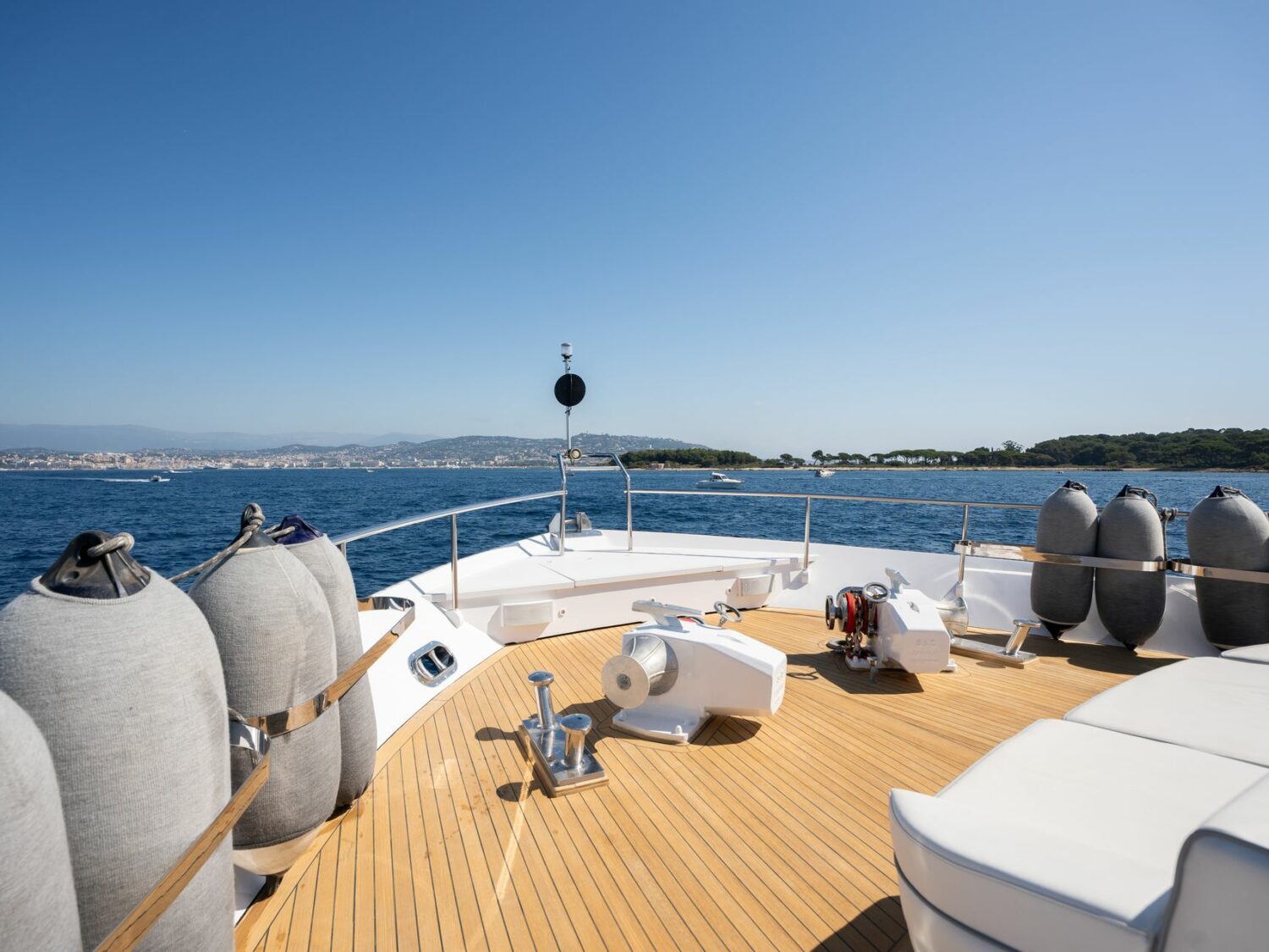Yacht-charter-ANTISAN_15
