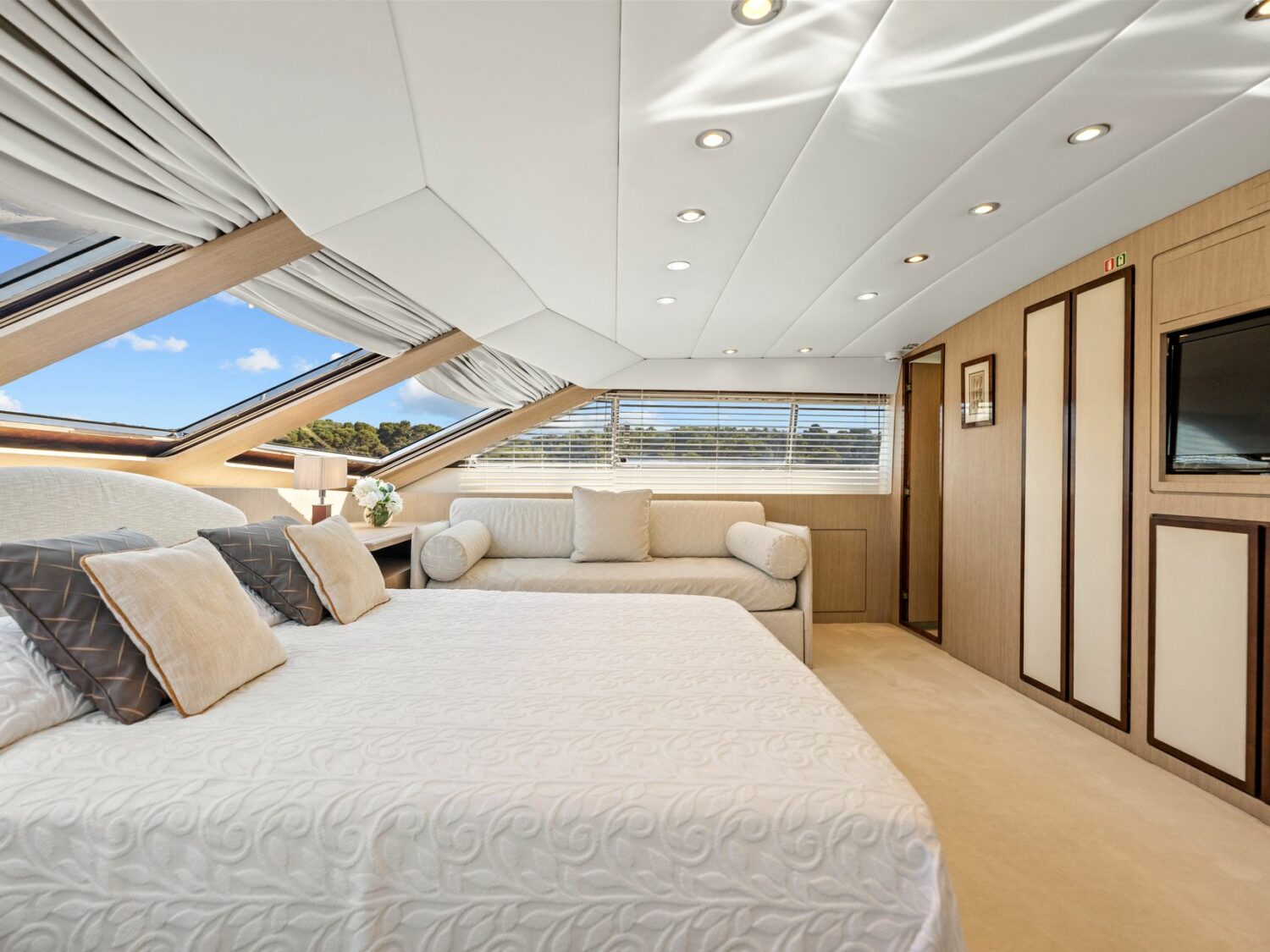 Yacht-charter-ANTISAN_39
