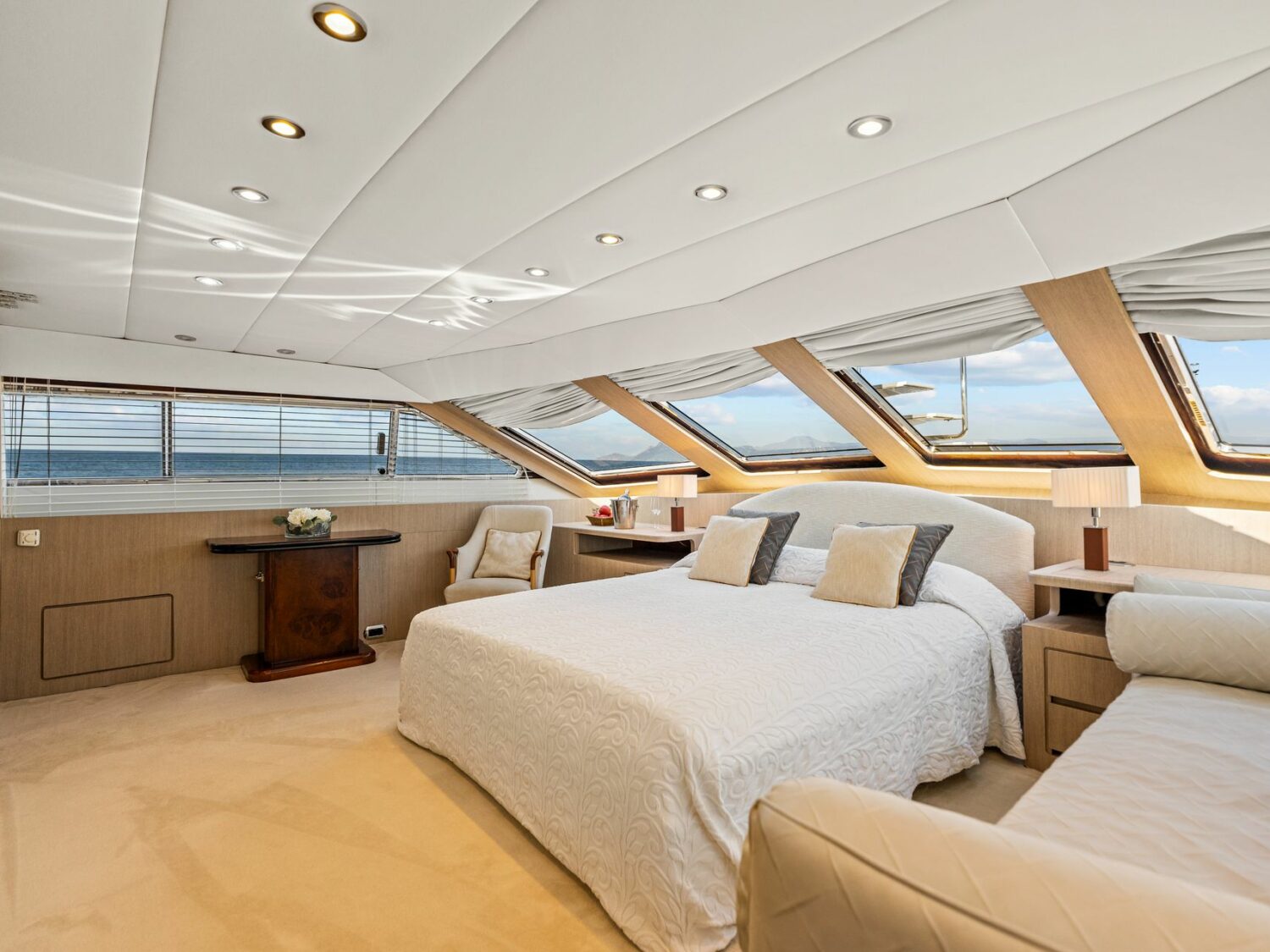 Yacht-charter-ANTISAN_40