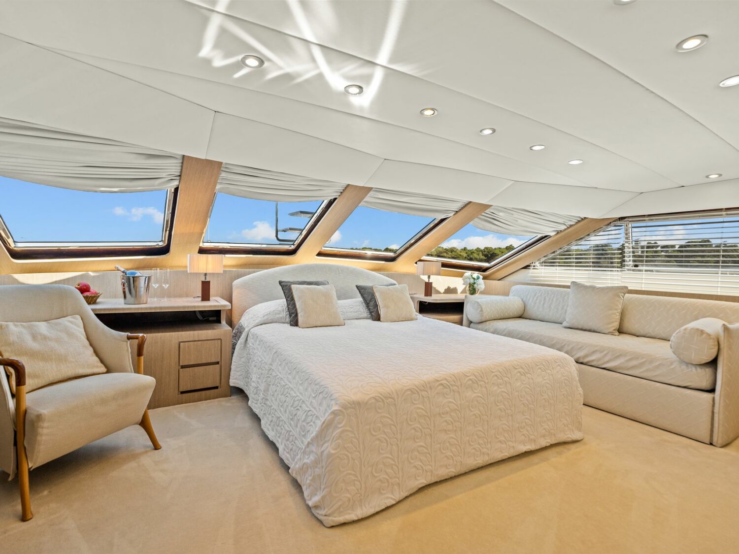 Yacht-charter-ANTISAN_43
