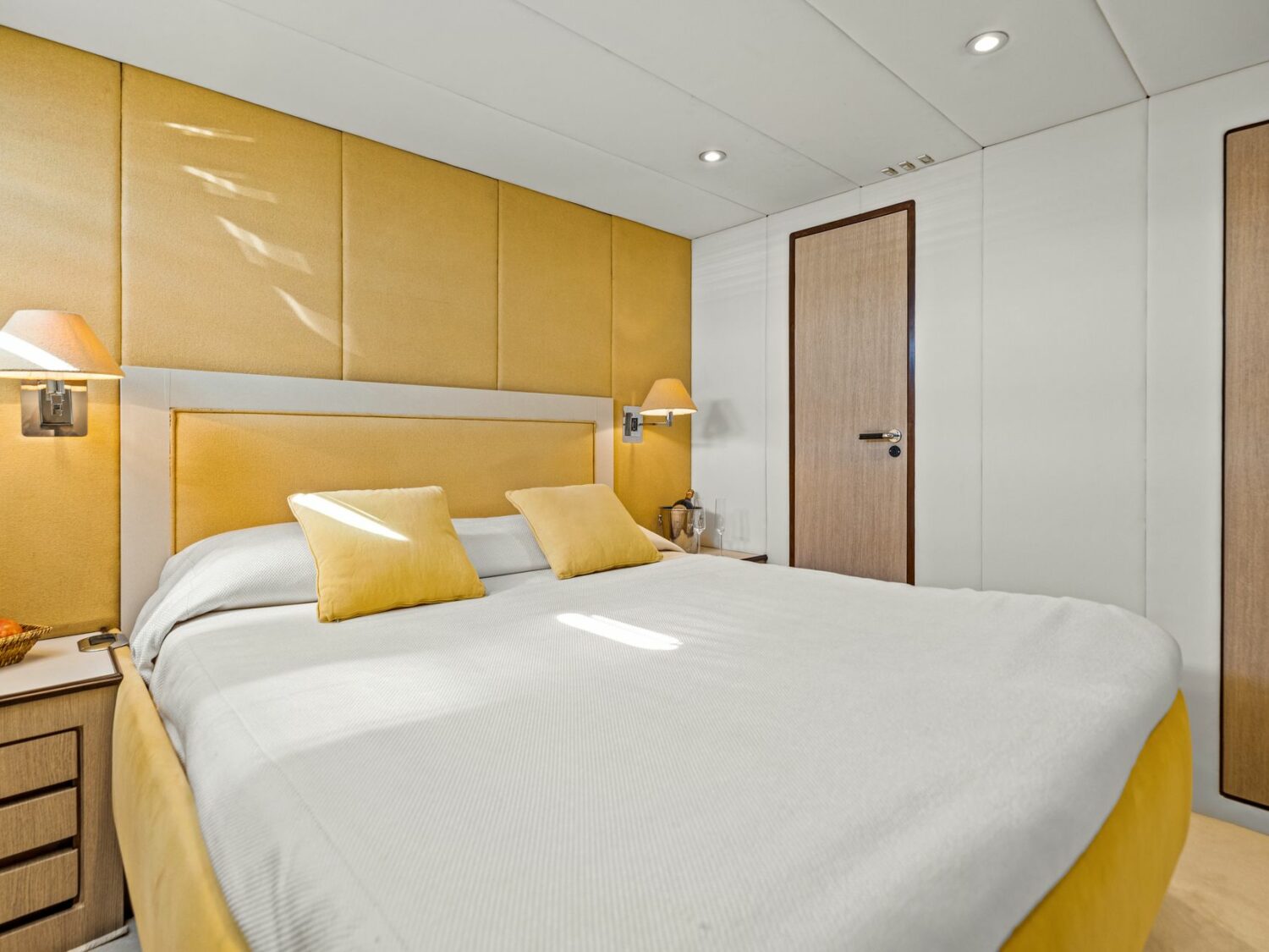 Yacht-charter-ANTISAN_46