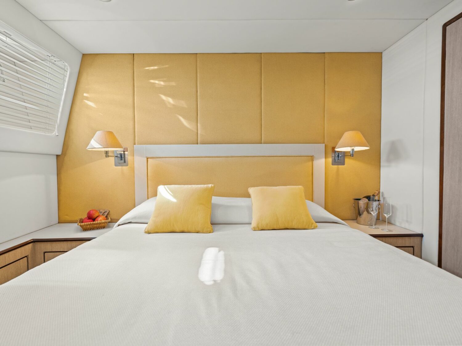 Yacht-charter-ANTISAN_47