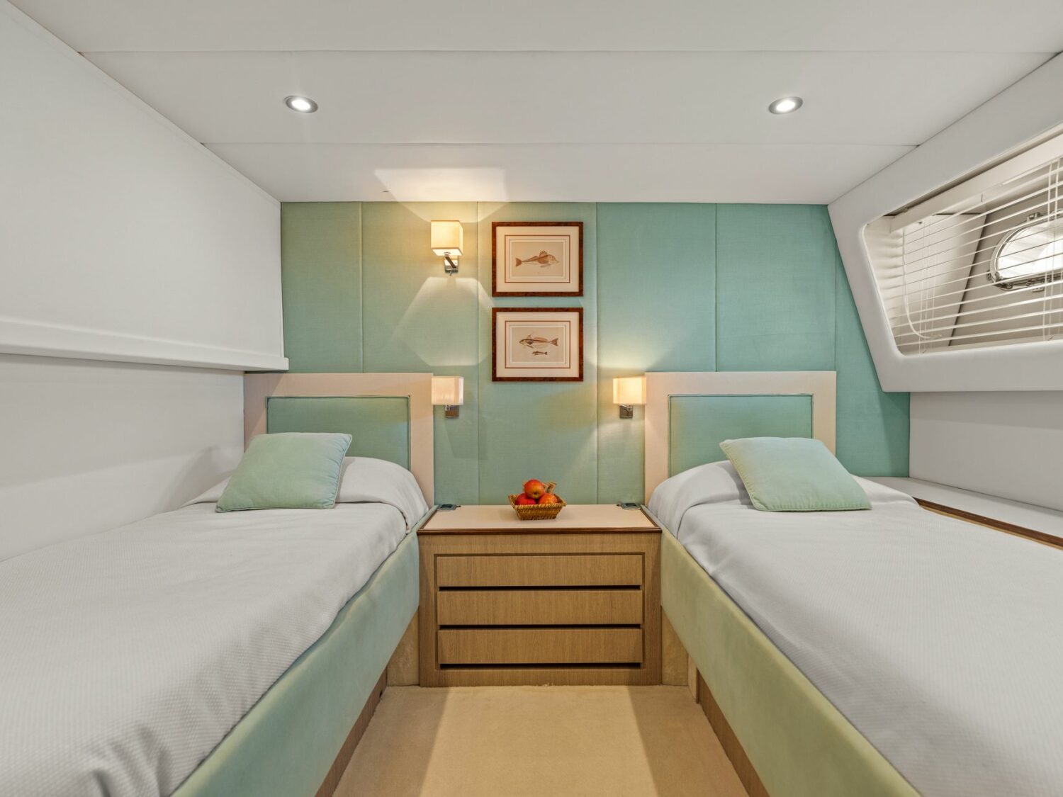 Yacht-charter-ANTISAN_55