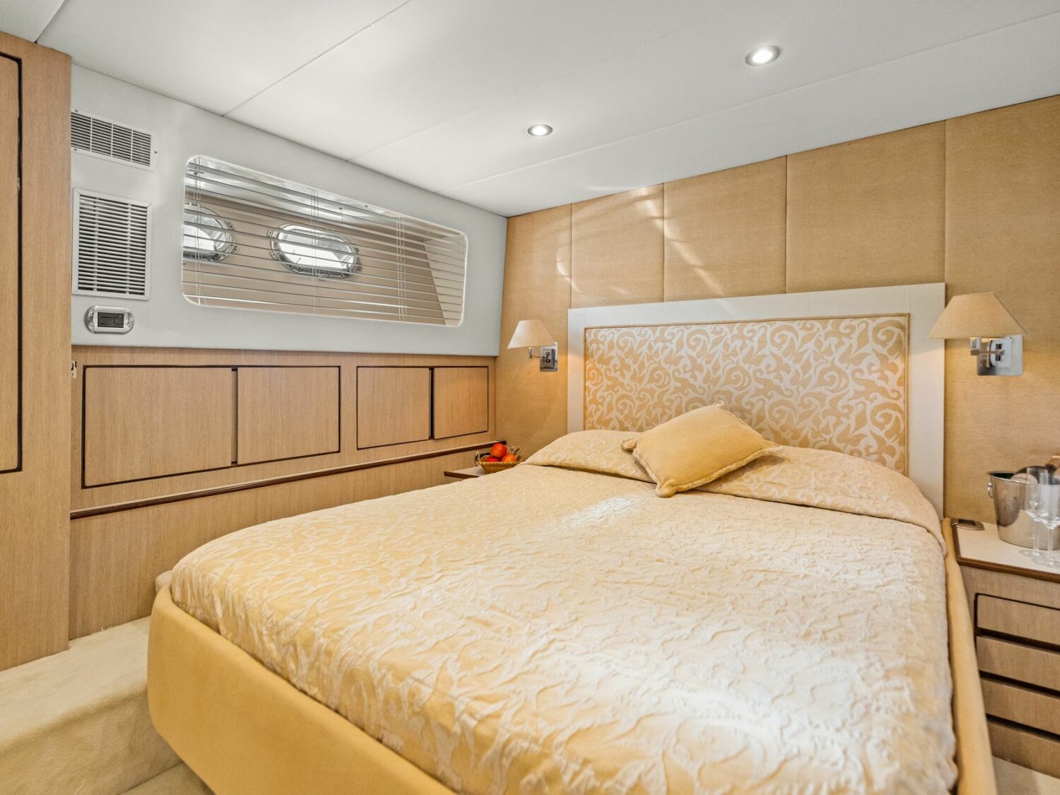 Yacht-charter-ANTISAN_57