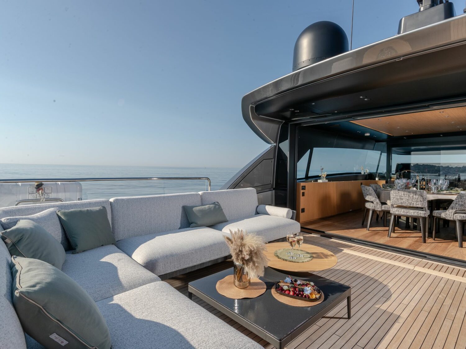 Yacht-charter-SANLORENZO_SX100_NEW_YORK_02_1