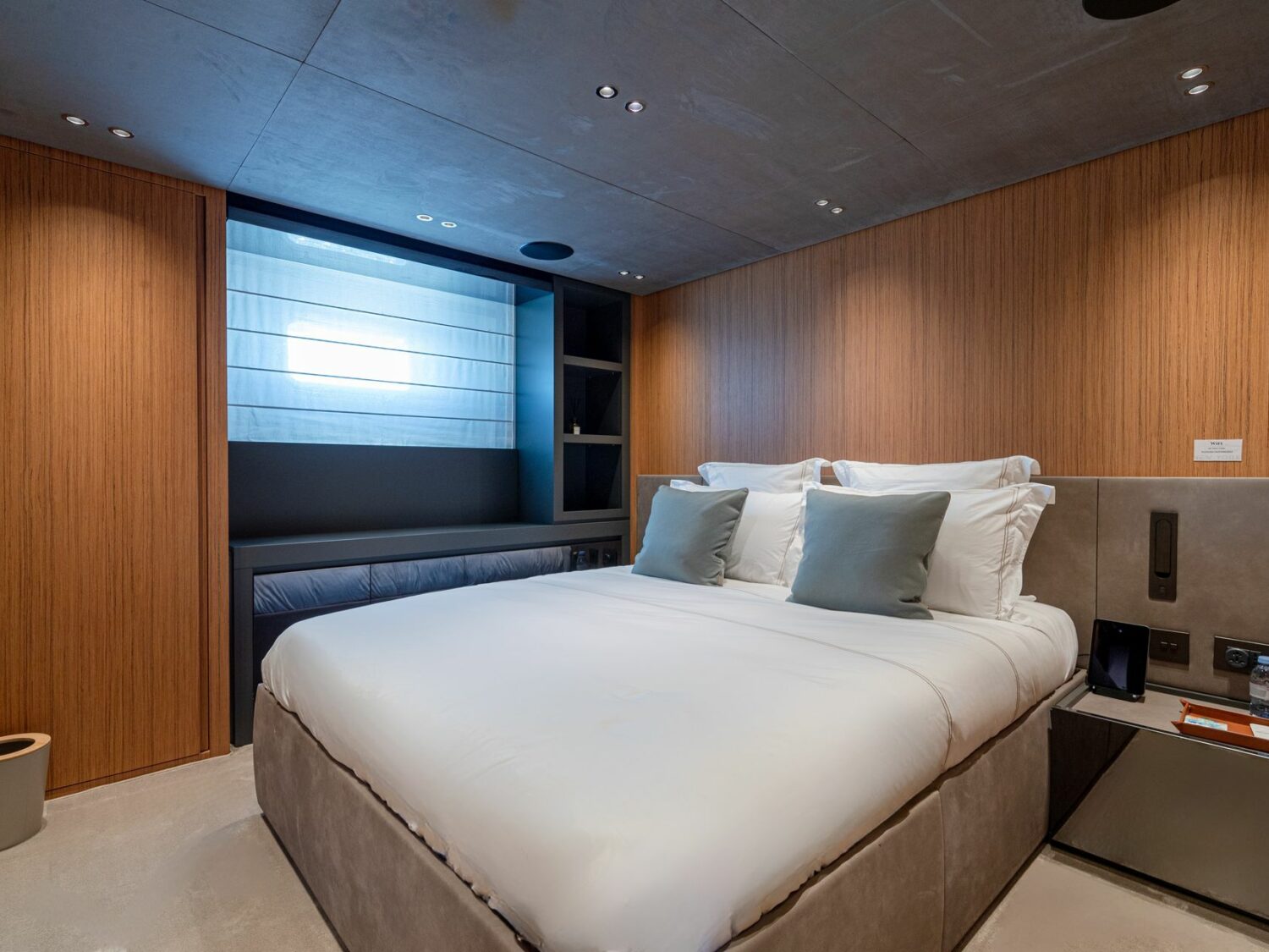 Yacht-charter-SANLORENZO_SX100_NEW_YORK_06