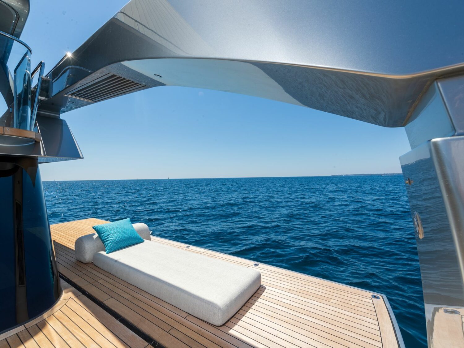 Yacht-charter-SANLORENZO_SX100_NEW_YORK_10